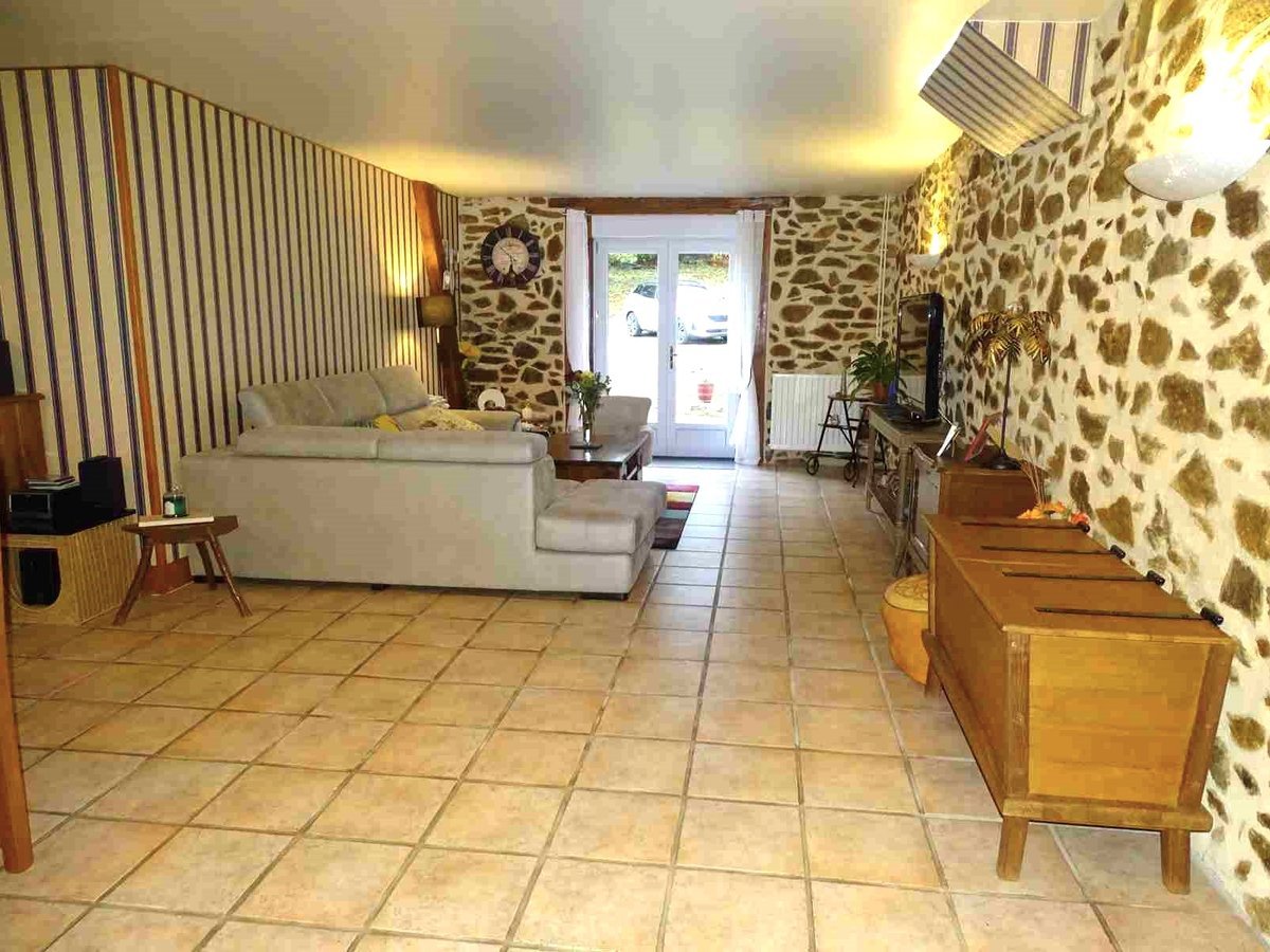 Maison à vendre, 162m², Saint-Léonard-de-Noblat