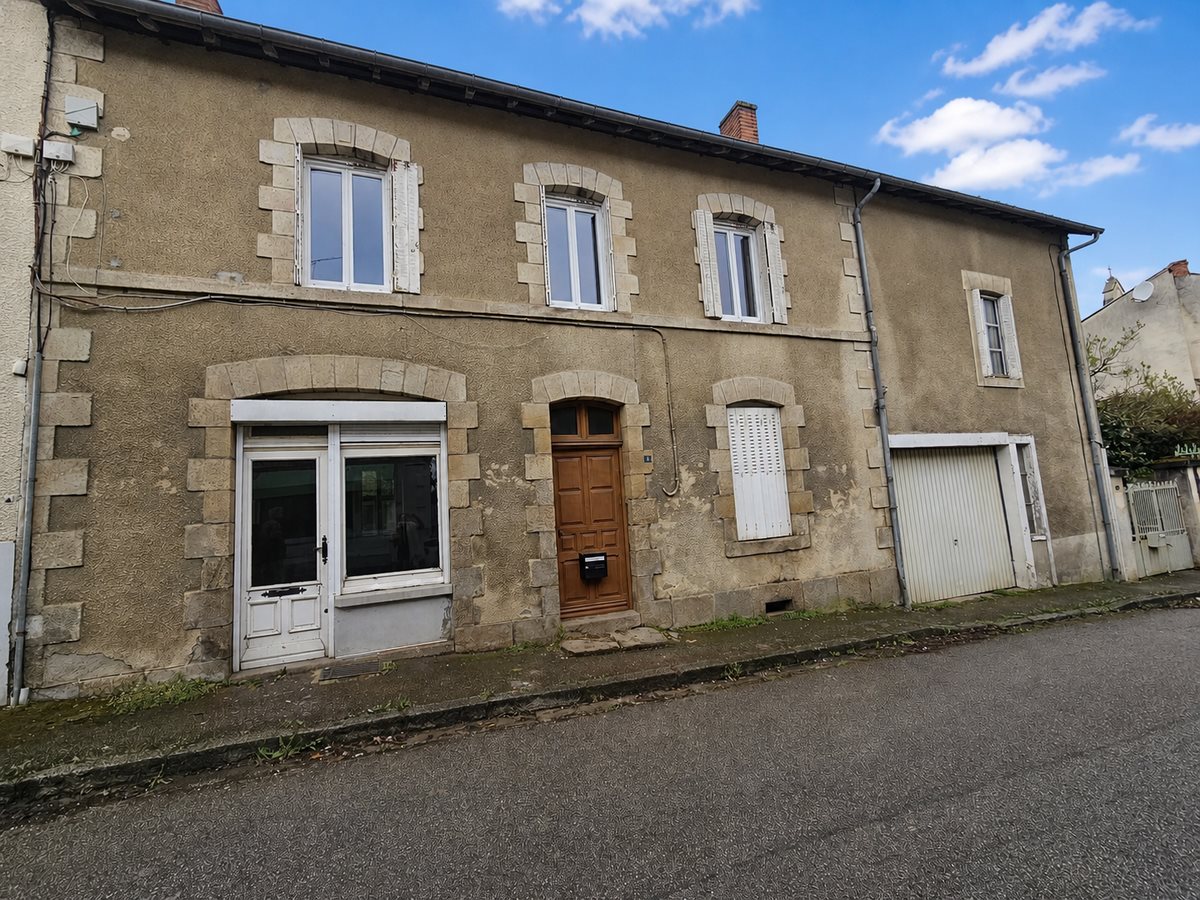 Maison à vendre, 115m², Châteauneuf-la-Forêt