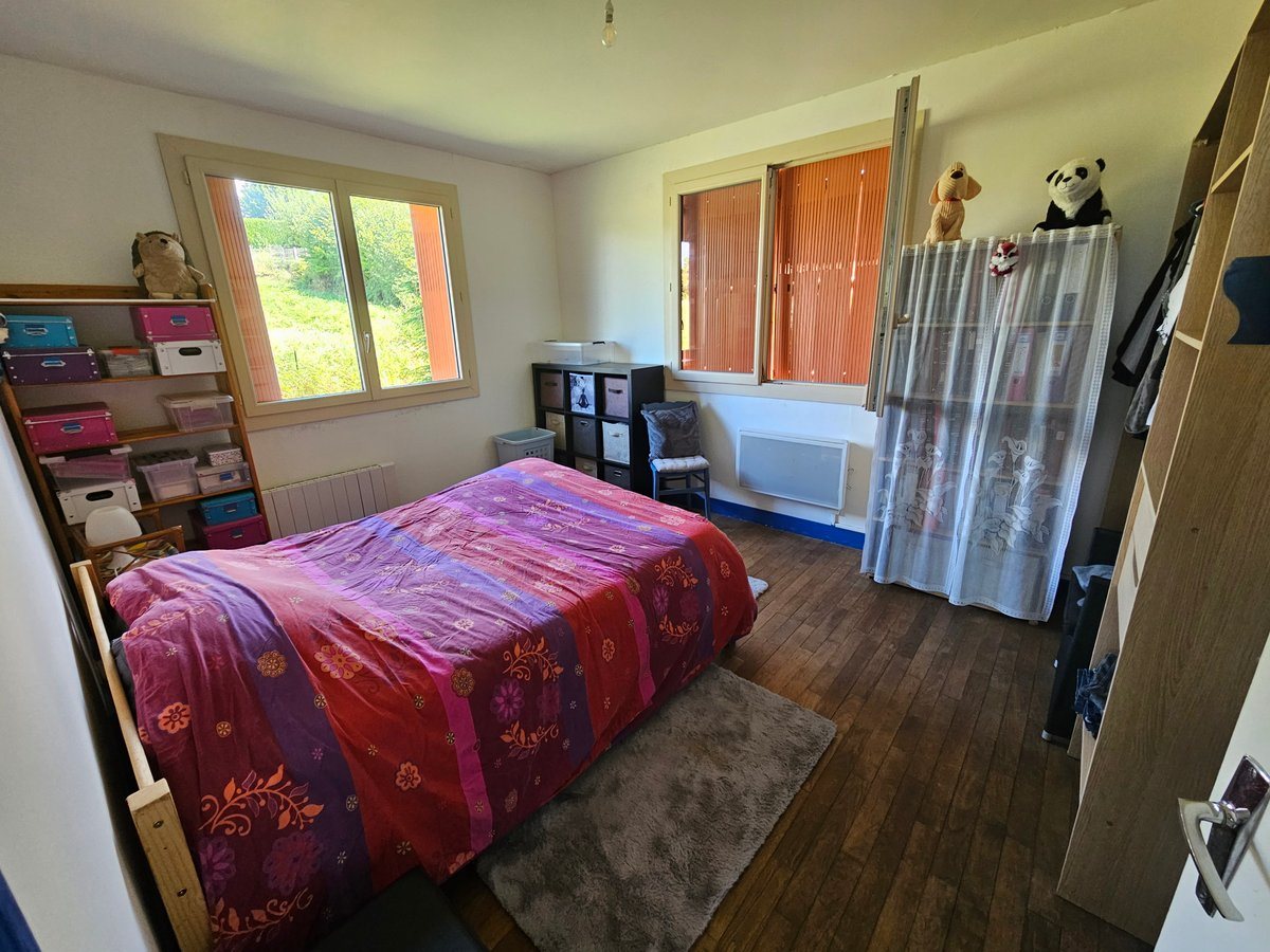 Maison à vendre, 97m², Châteauneuf-la-Forêt