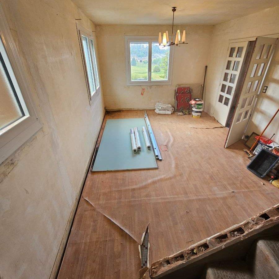 Maison à vendre, 90m², Châteauneuf-la-Forêt