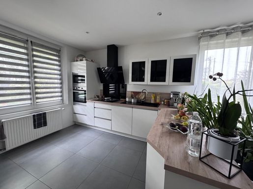 Maison 5 pièces 95 m² · à Coutras · 95 m² · 312 000 €