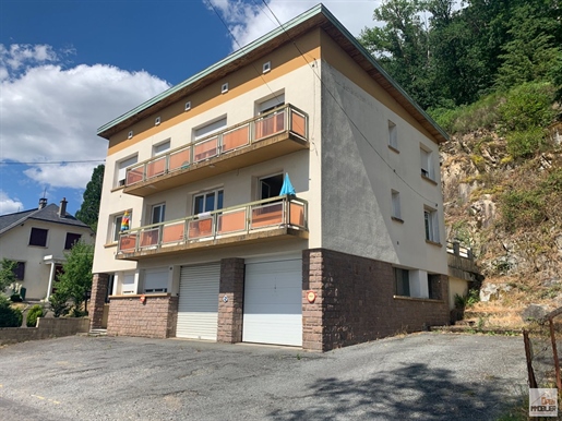Immeuble 4 pièces 226 m² · à Ussel · 226 m² · 189 000 €