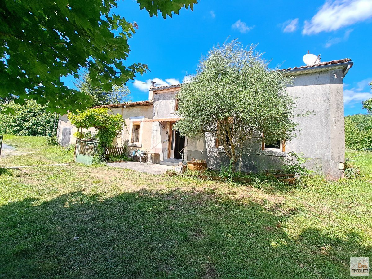 Maison à vendre, 124m², Condéon