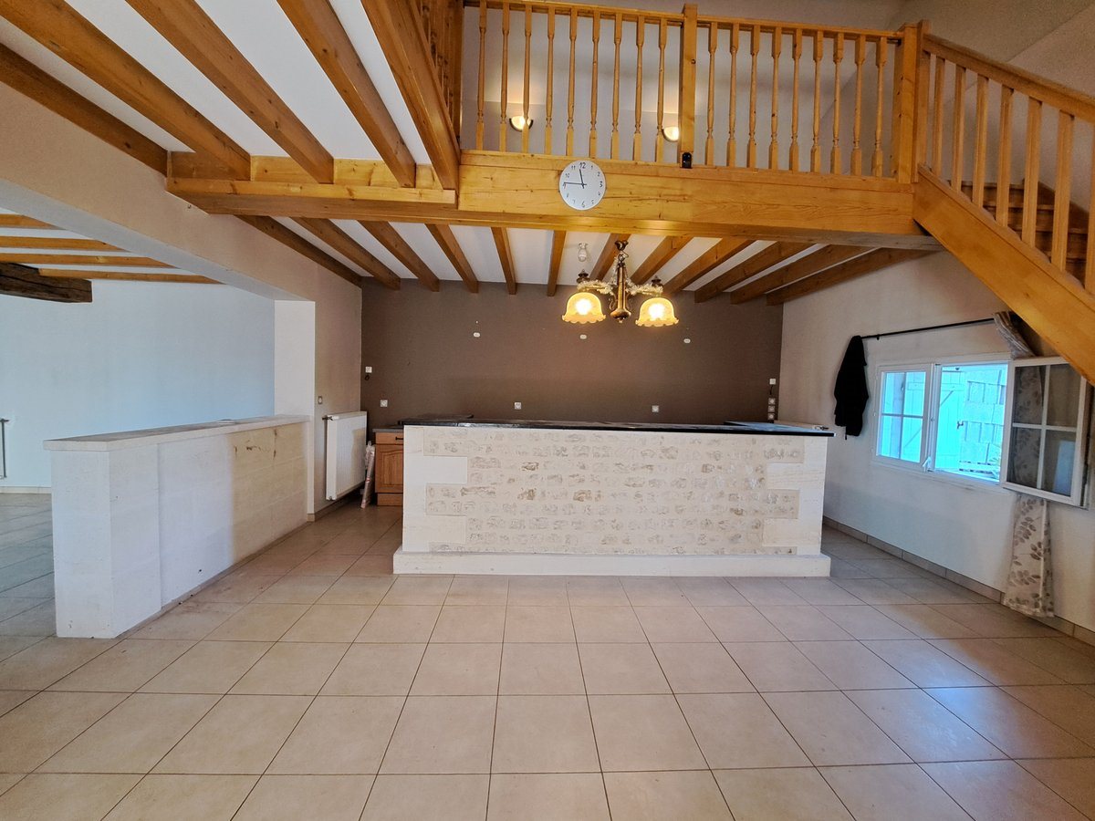 Maison à vendre, 209m², Criteuil-la-Magdeleine