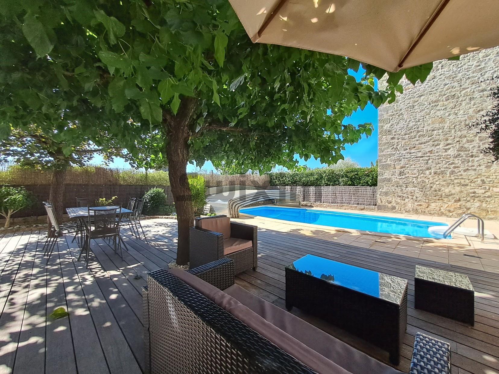 Maison à vendre, 228m², Saint-André-de-Cruzières