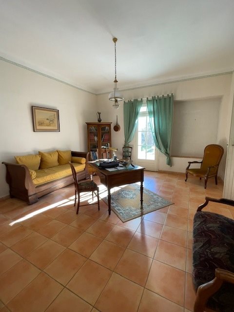 Maison à vendre, 275m², Roujan