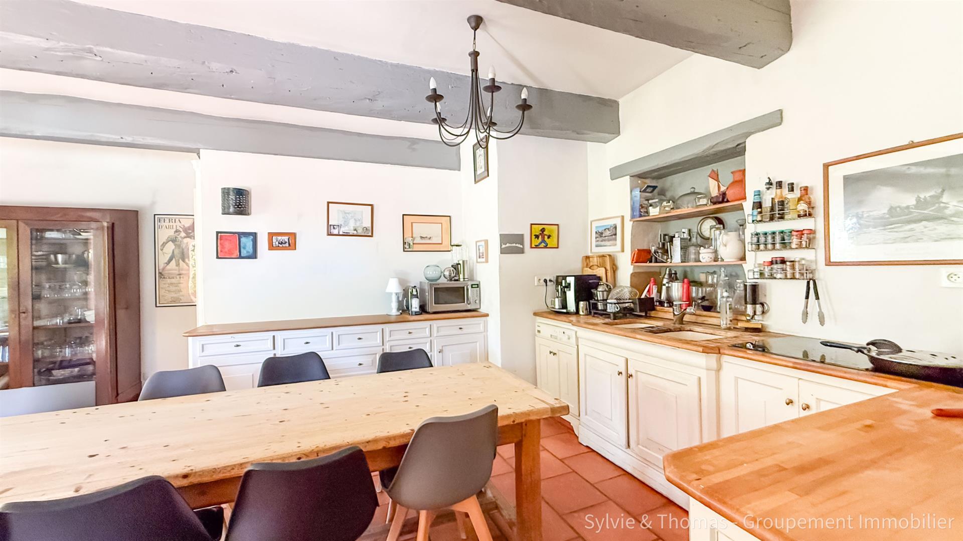 Maison à vendre, 324m², Caderousse