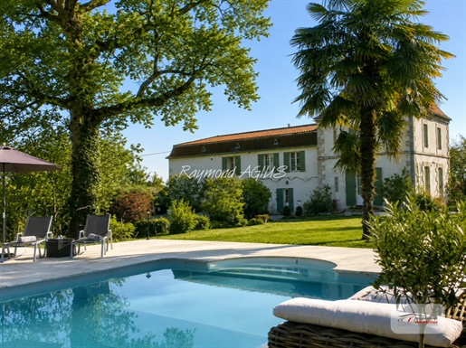 Maison 10 pièces 260 m² · à Saint-Emilion · 260 m² · 849 000 €