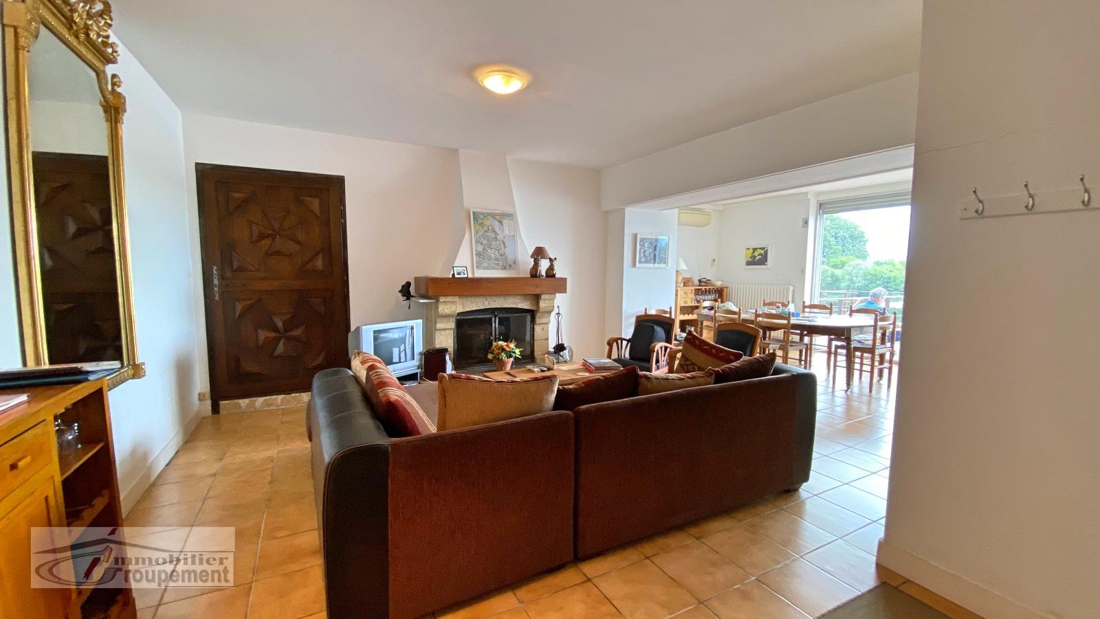 Maison à vendre, 166m², Castillon-la-Bataille