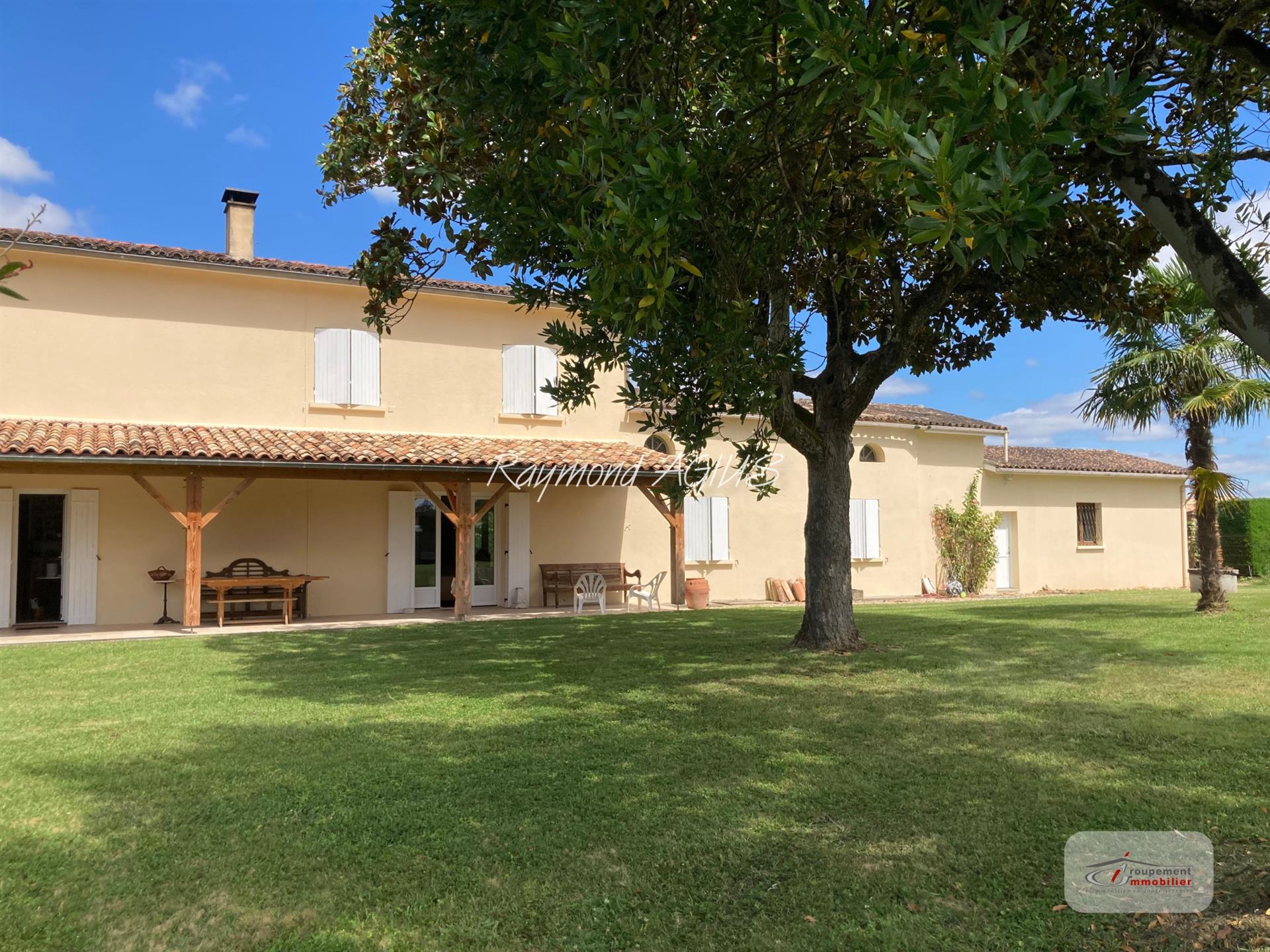 Maison à vendre, 165m², Pineuilh