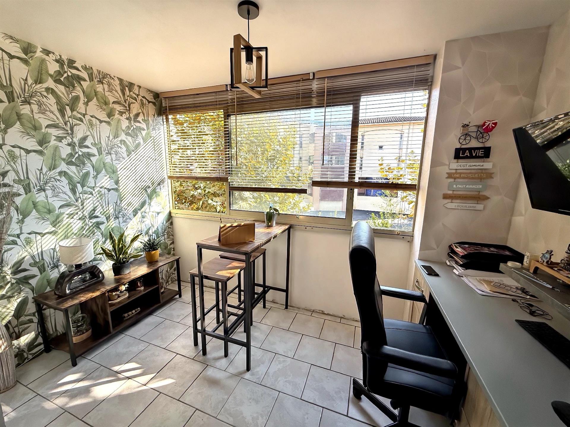 Appartement à vendre, 60m², Fréjus