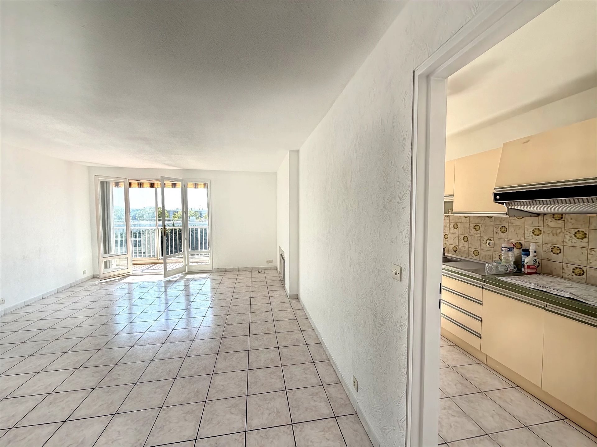 Appartement à vendre, 76m², Fréjus