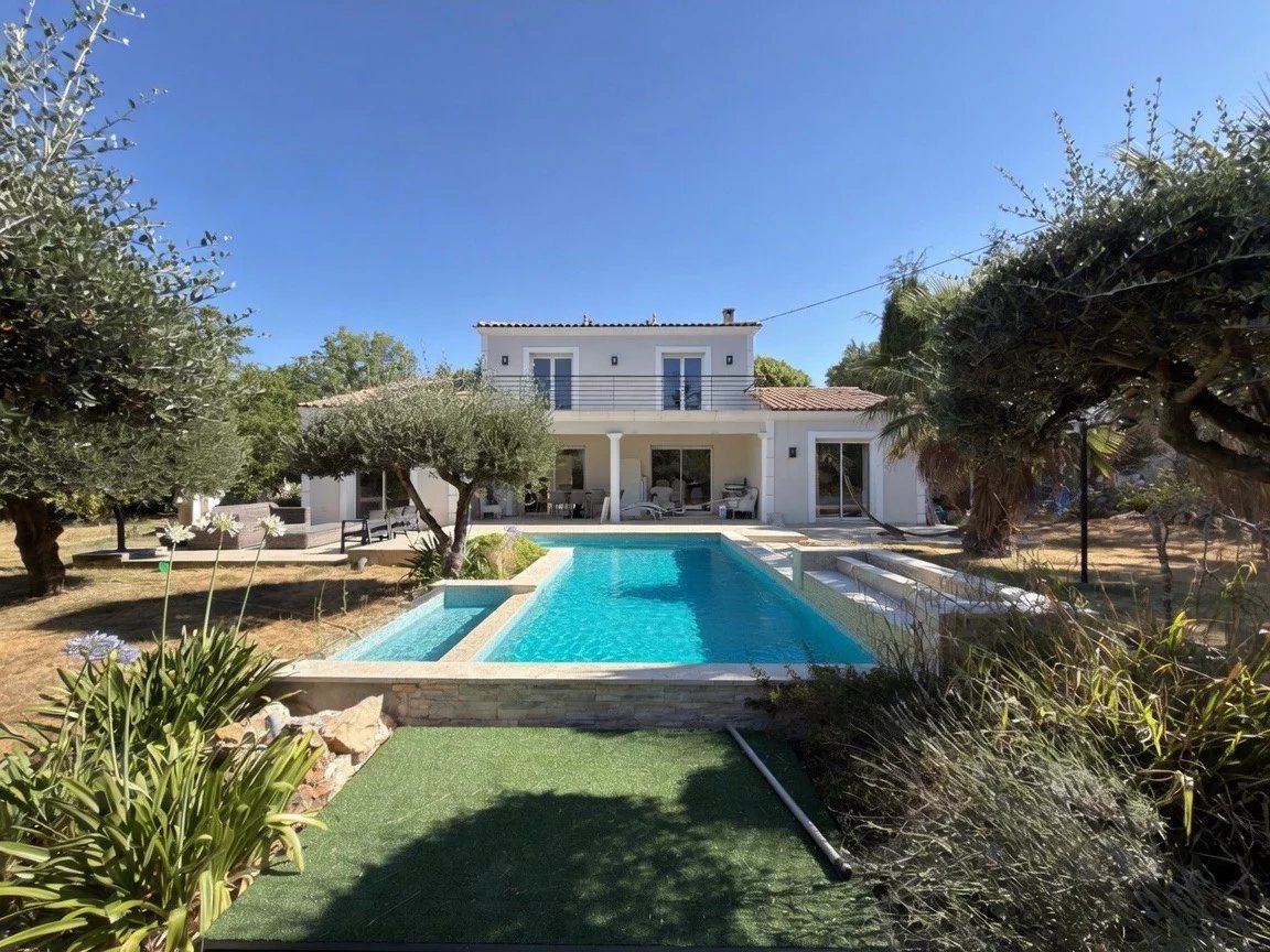 Maison à vendre, 135m², Saint-Cézaire-sur-Siagne