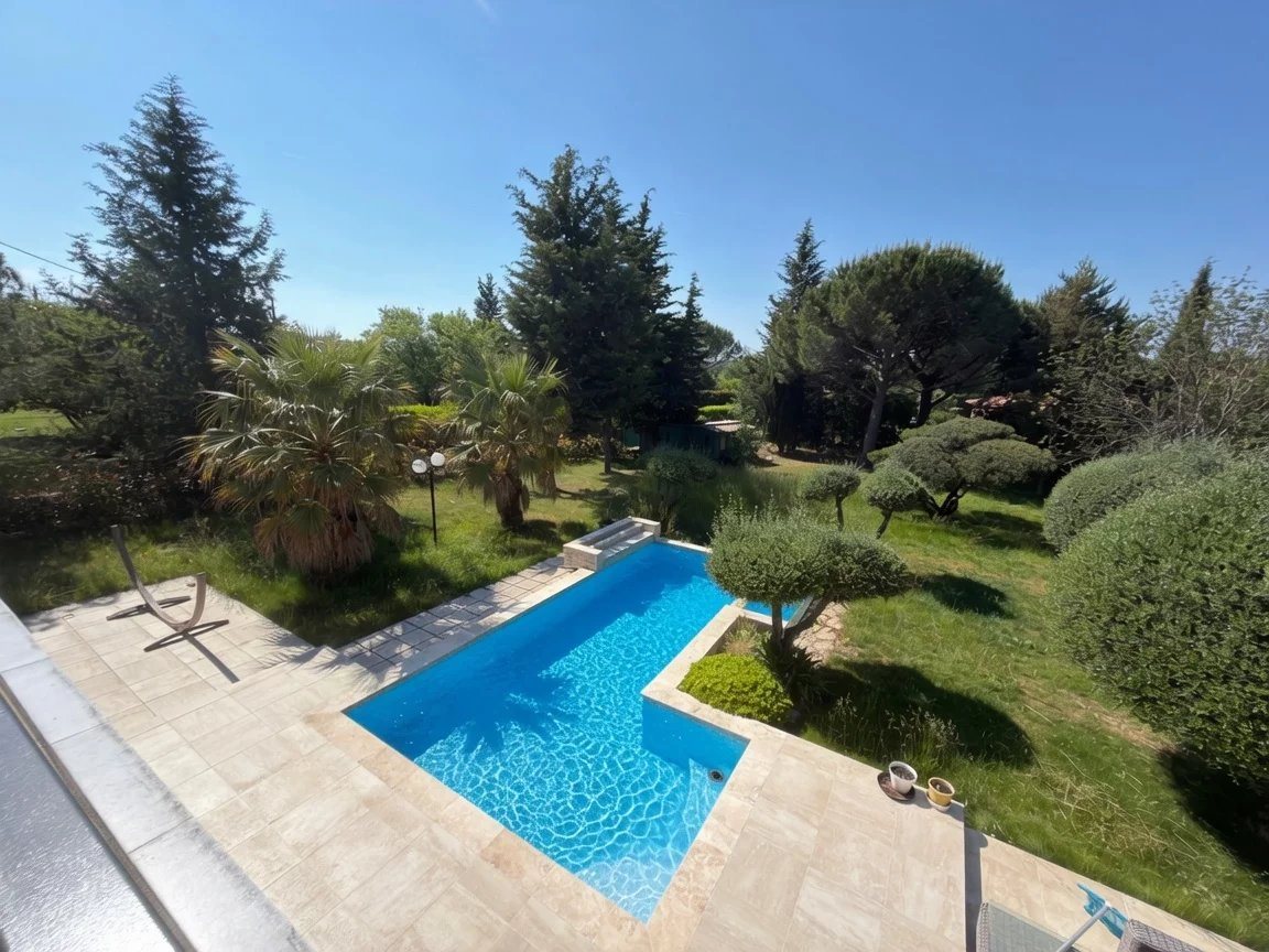 Maison à vendre, 135m², Saint-Cézaire-sur-Siagne