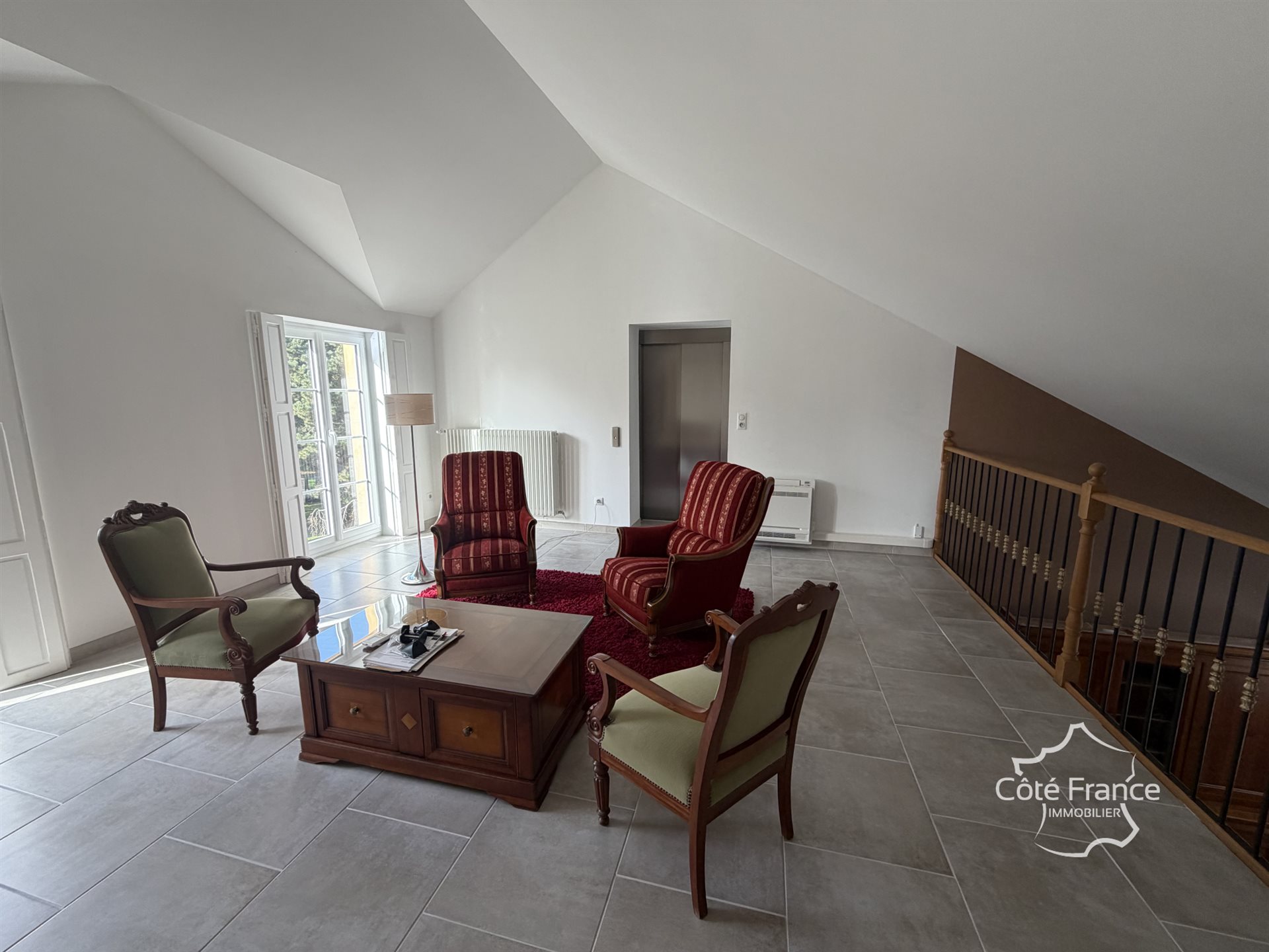 Maison à vendre, 418m², Haudrecy