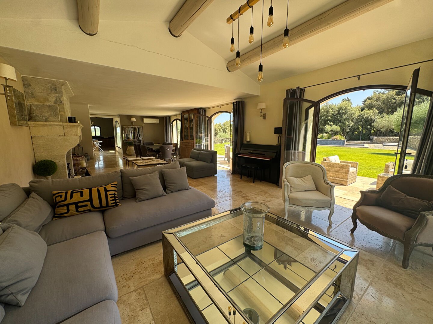 Maison à vendre, 238m², Besse-sur-Issole