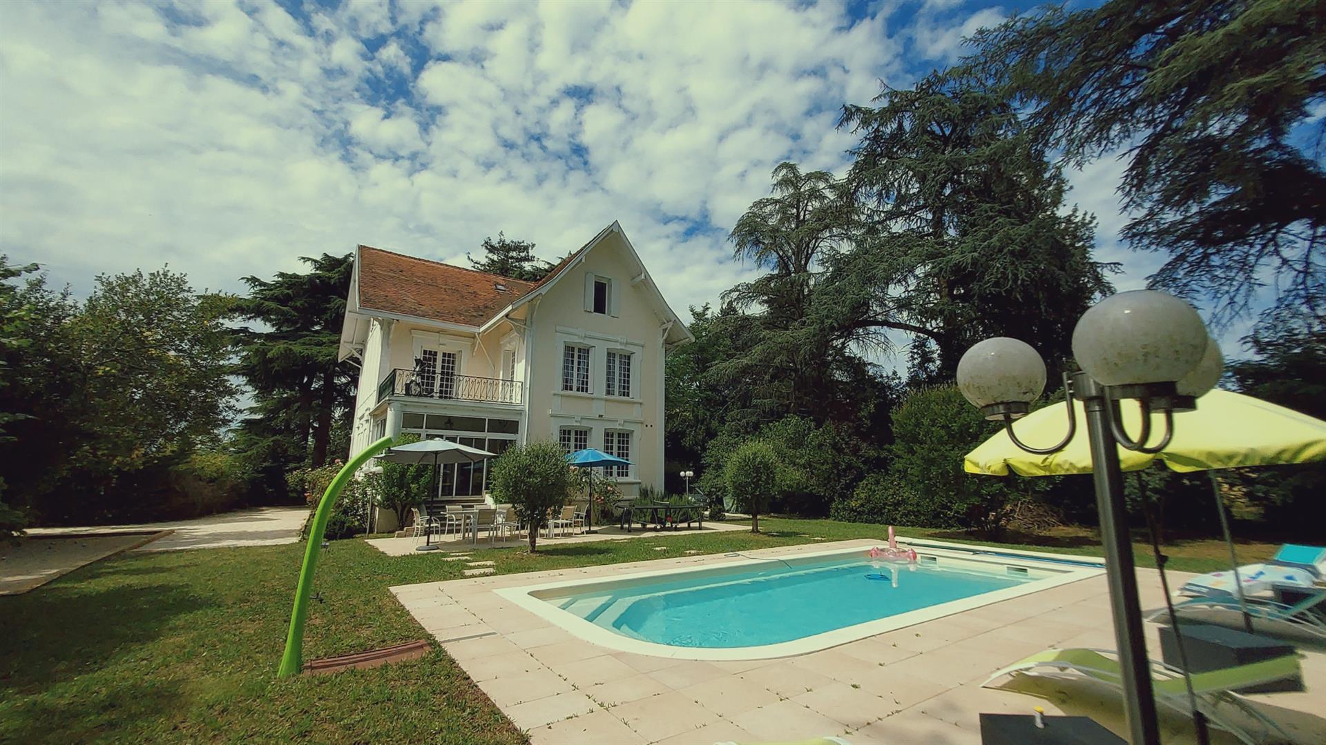 Maison à vendre, 240m², Bergerac
