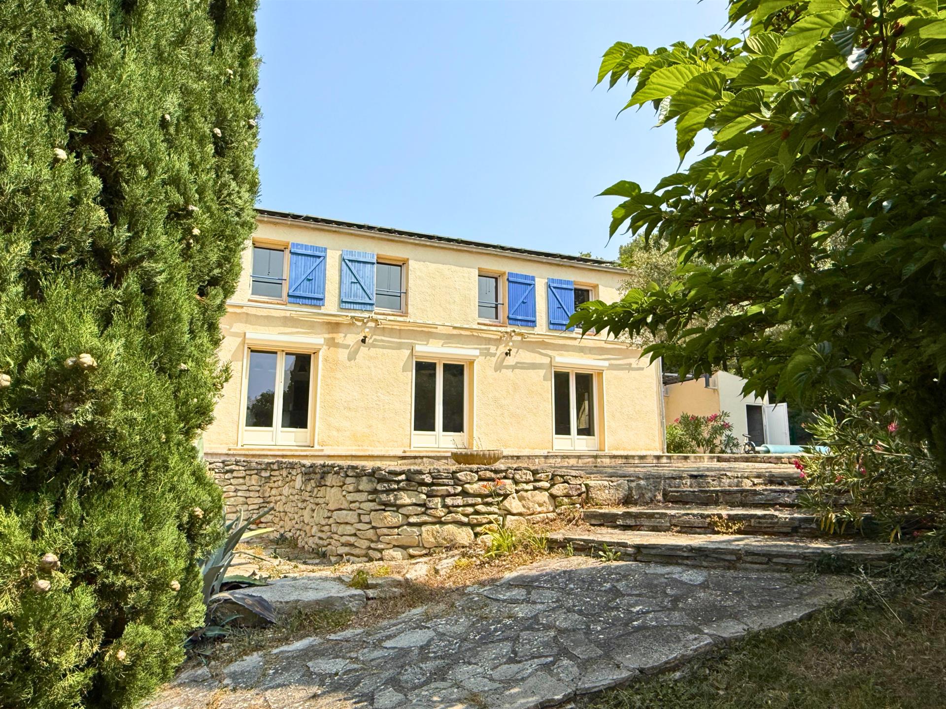 Maison à vendre, 325m², Pierrevert
