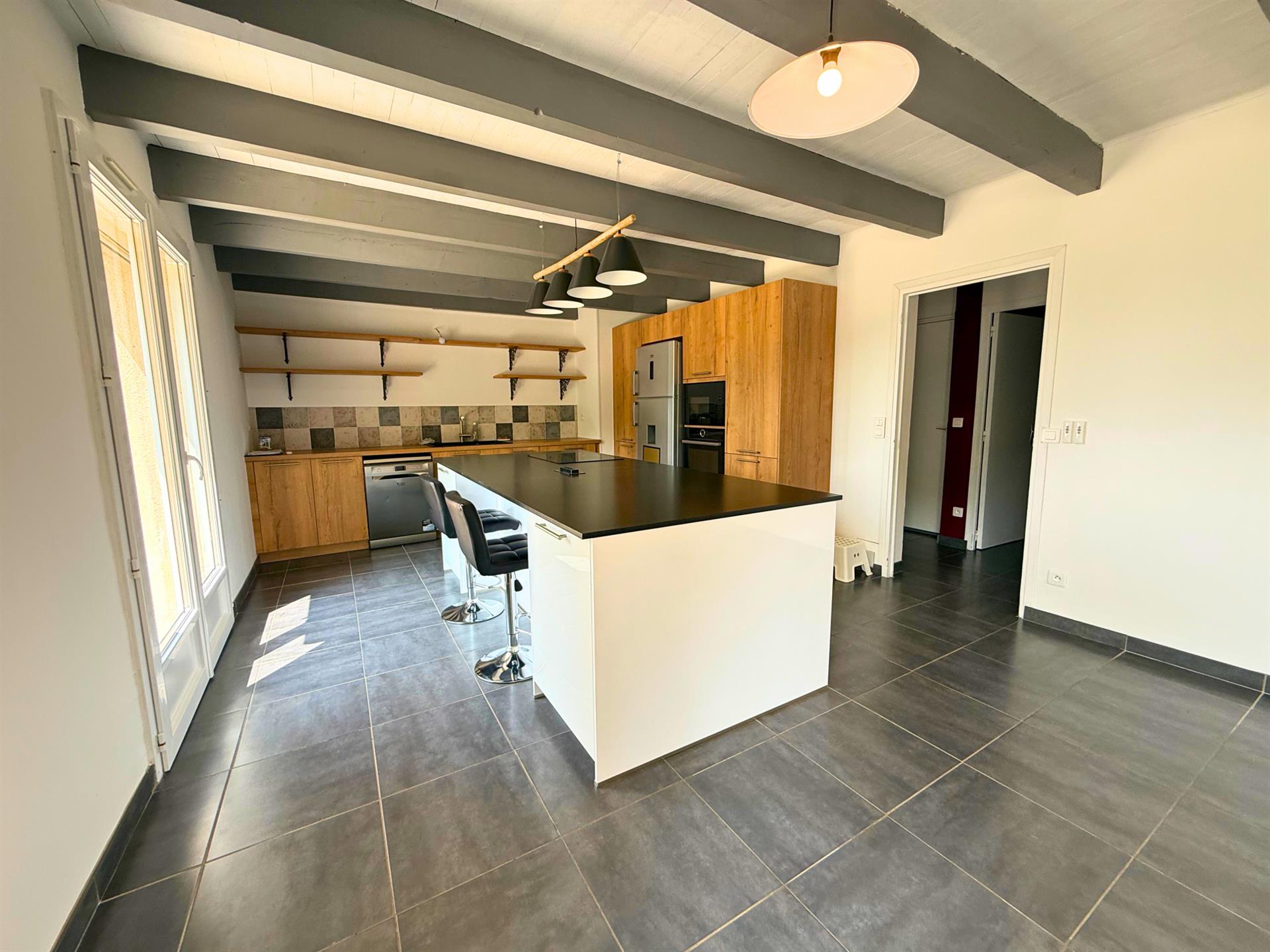 Maison à vendre, 325m², Pierrevert