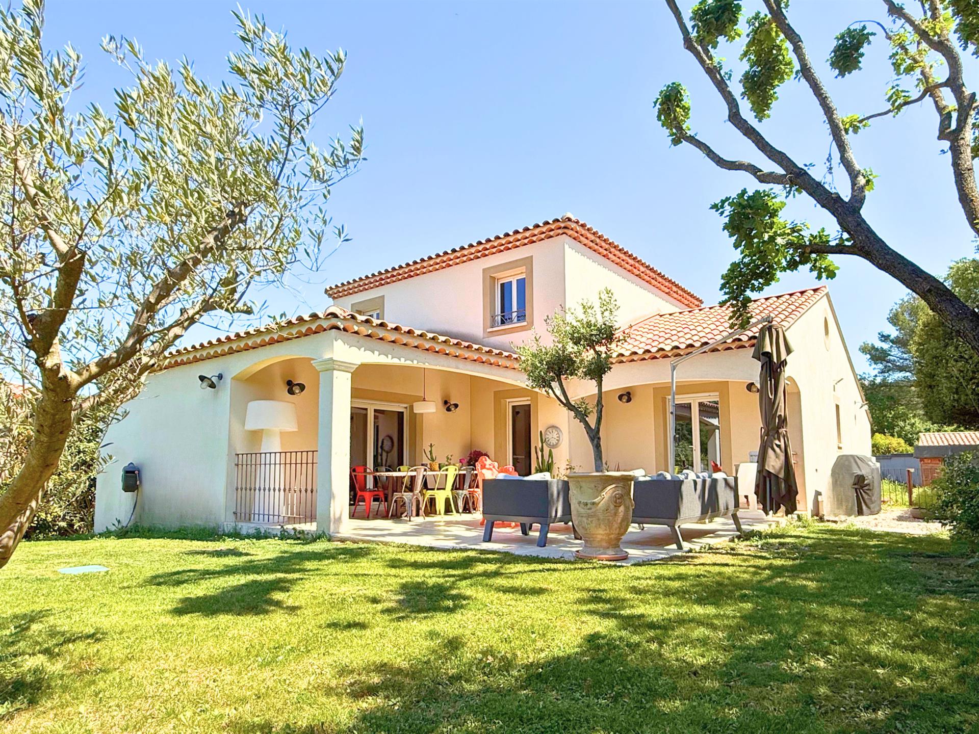 Maison à vendre, 145m², Le Puy-Sainte-Réparade