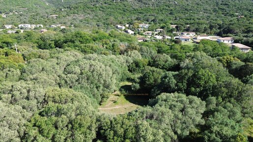 Terrain 148 m² · à Figari · 148 m² · 360 000 €