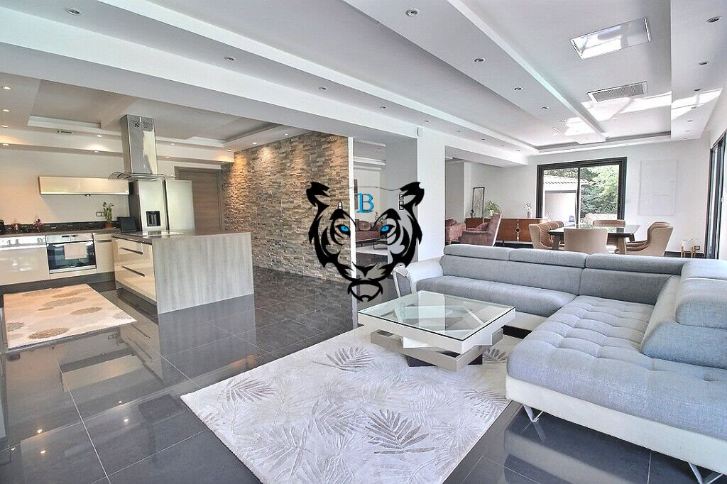 Maison à vendre, 285m², Roquebrune-sur-Argens