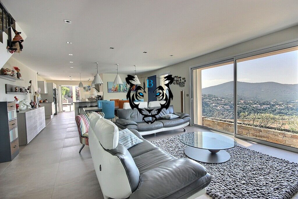 Maison à vendre, 140m², La Londe-les-Maures