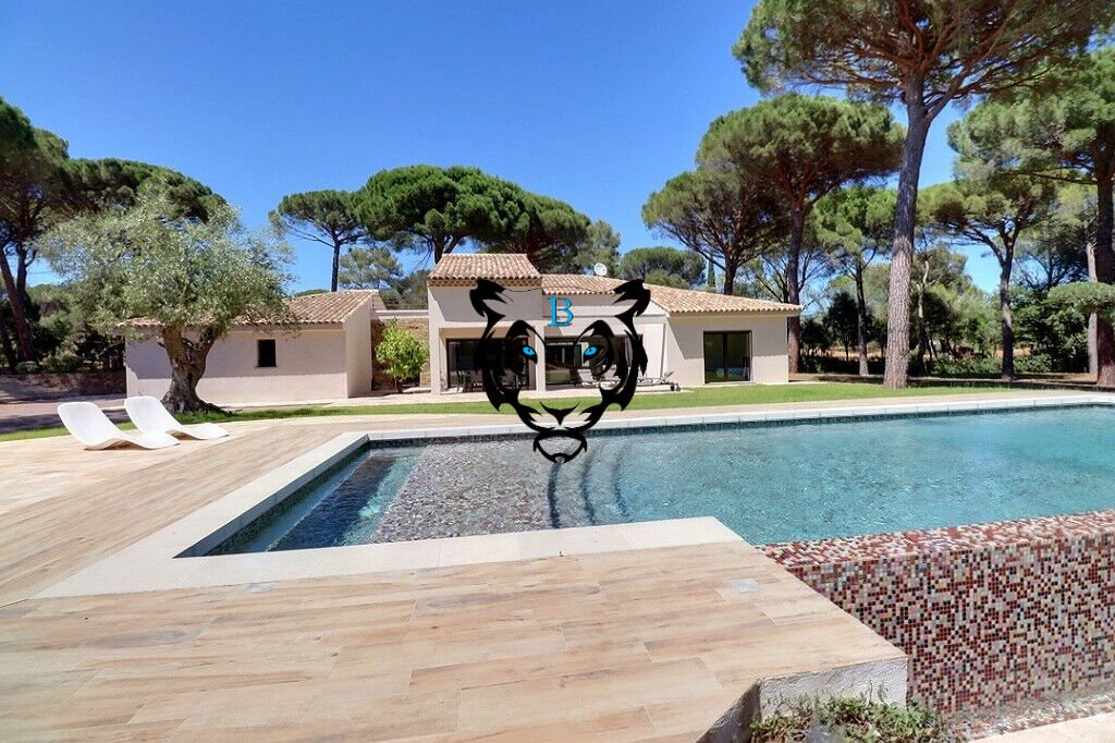 Maison à vendre, 370m², Roquebrune-sur-Argens