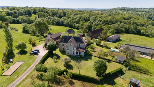Maison 17 pièces 370 m² · à Padirac · 370 m² · 585 000 €