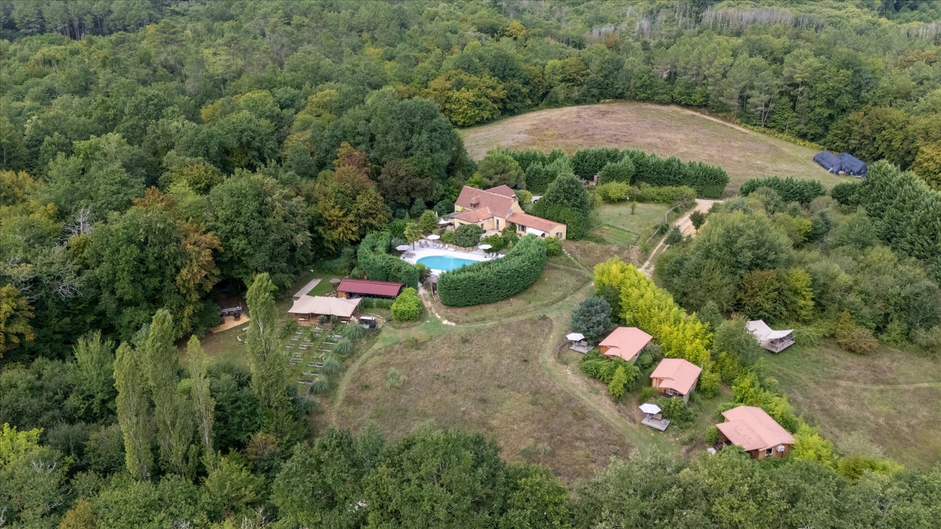 21 pièces 250 m² · à Sarlat-la-Canéda · 250 m² · 899 500 €
