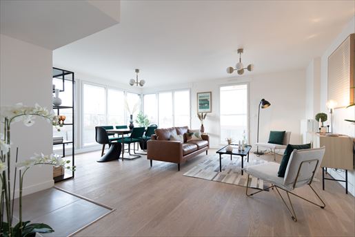 5 pièces 121 m² · à Saint-Maur-des-Fossés · 121 m² · 1 090 000 €