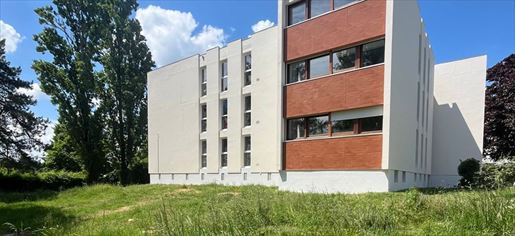 19 m² — Jonzac (Charente-Maritime) · 19 m² · 72 820 €