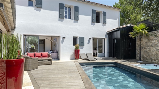 Maison 7 pièces 245 m² · à Rivedoux-Plage · 245 m² · 1 990 000 €