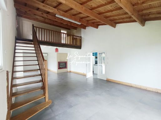 Maison 8 pièces 242 m² · à Mongaillard · 242 m² · 262 500 €