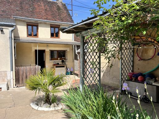 Maison 6 pièces 125 m² · à Châtillon-Coligny · 125 m² · 96 300 €