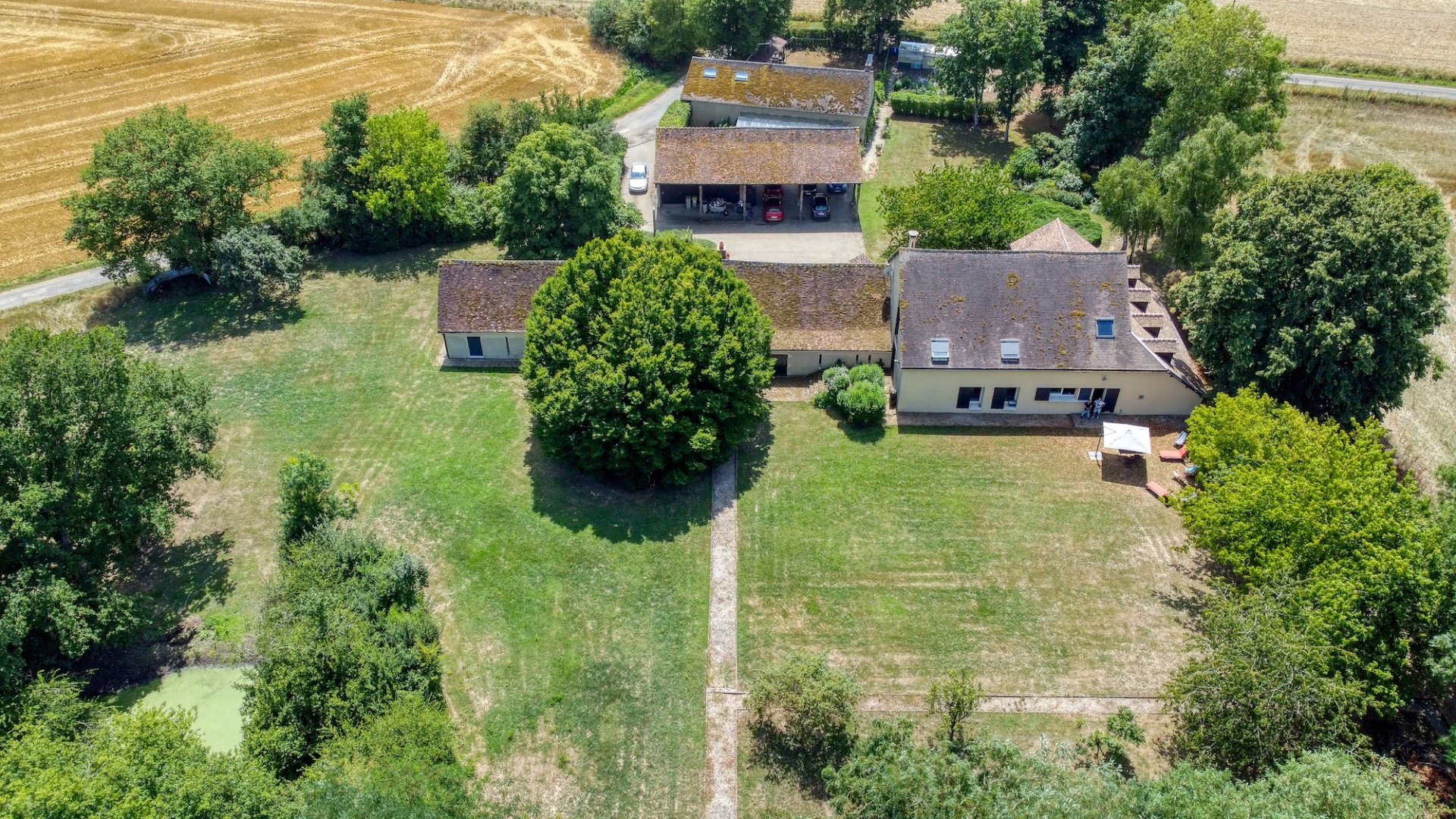Maison à vendre, 618m², Montacher-Villegardin