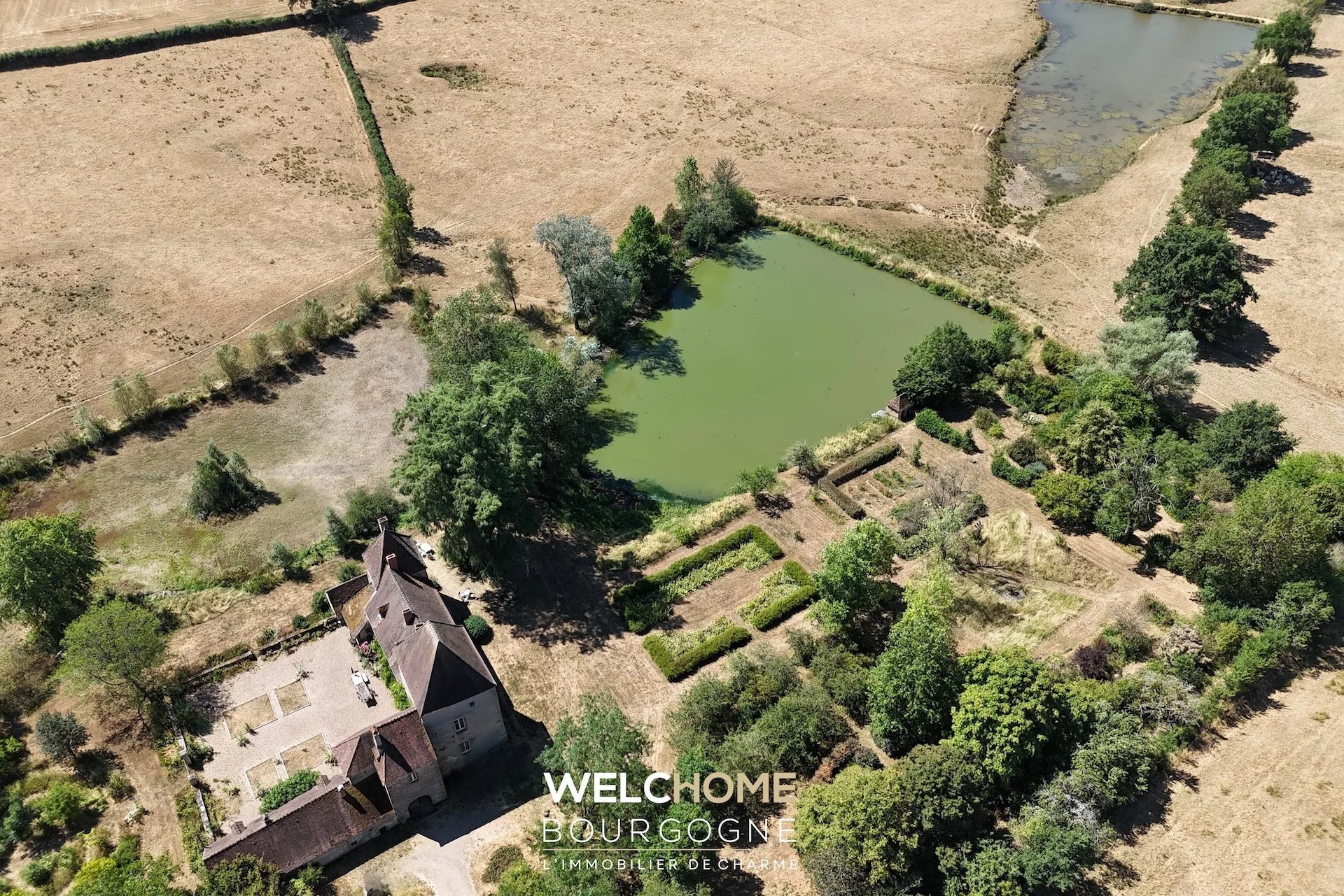 Maison à vendre, 301m², Corbigny