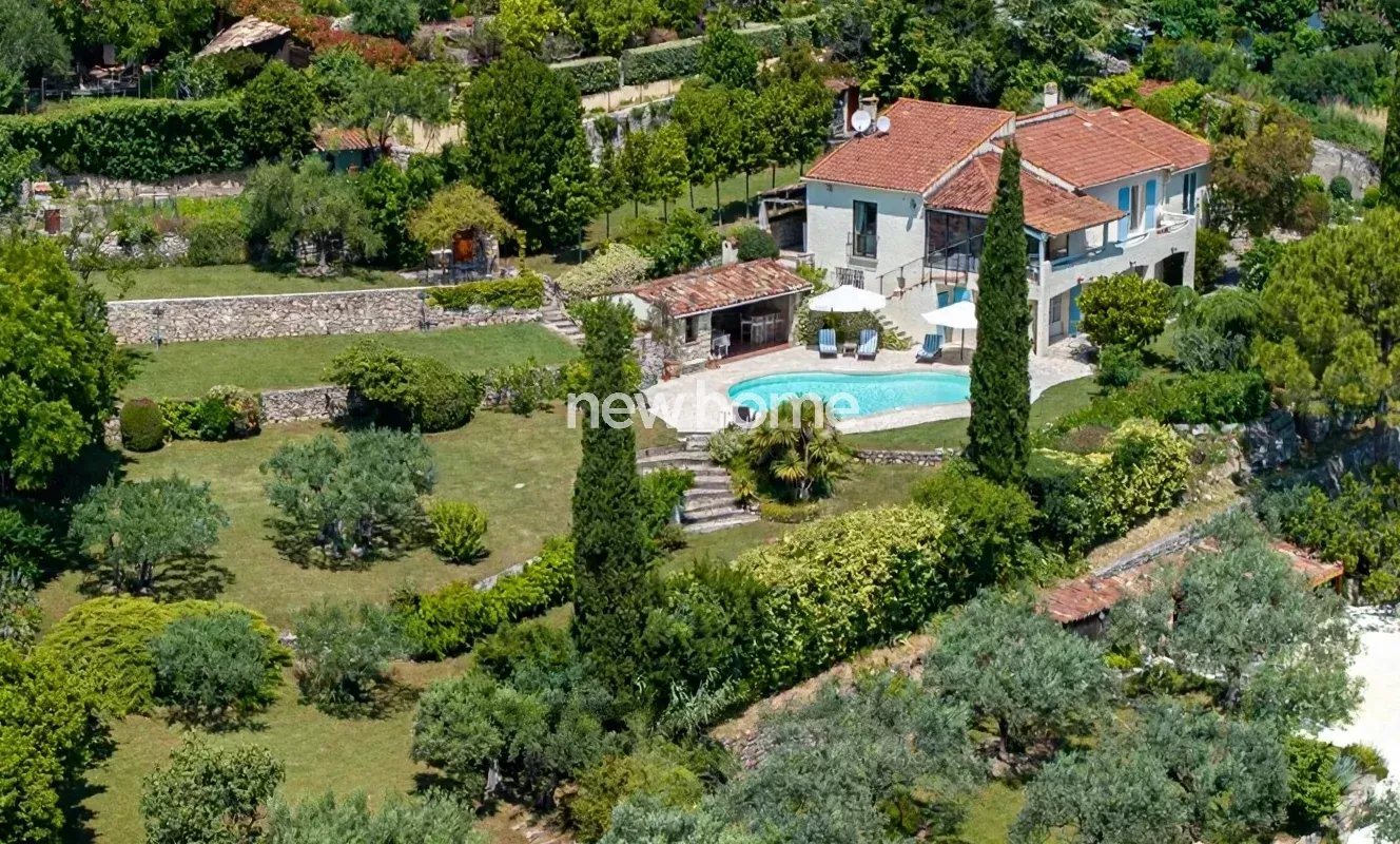 Maison à vendre, 192m², Bargemon