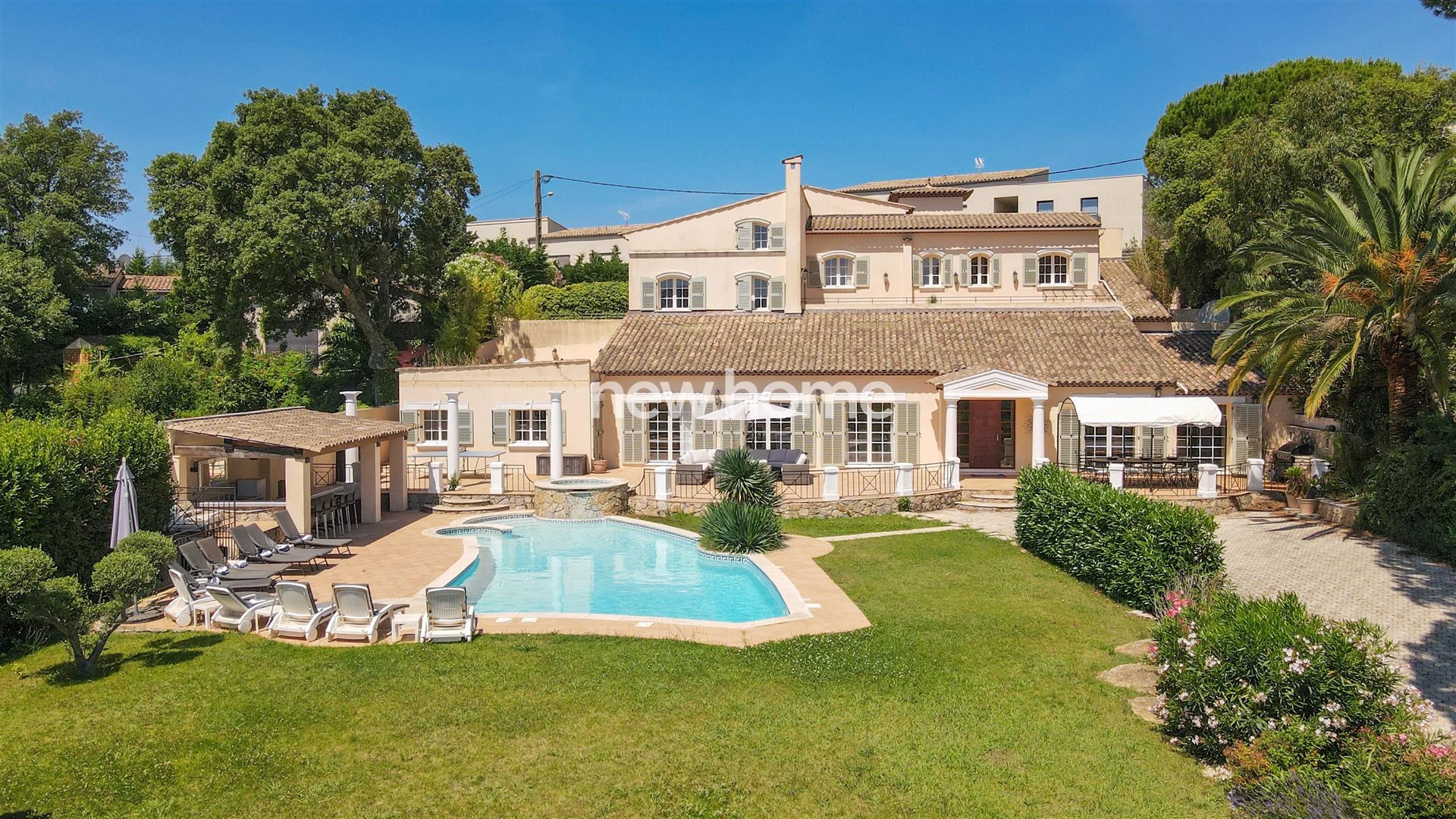 Maison à vendre, 370m², Les Adrets-de-l'Estérel