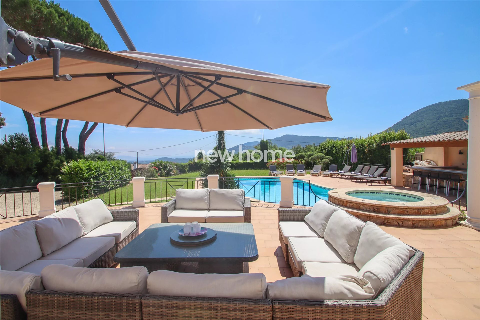 Maison à vendre, 370m², Les Adrets-de-l'Estérel