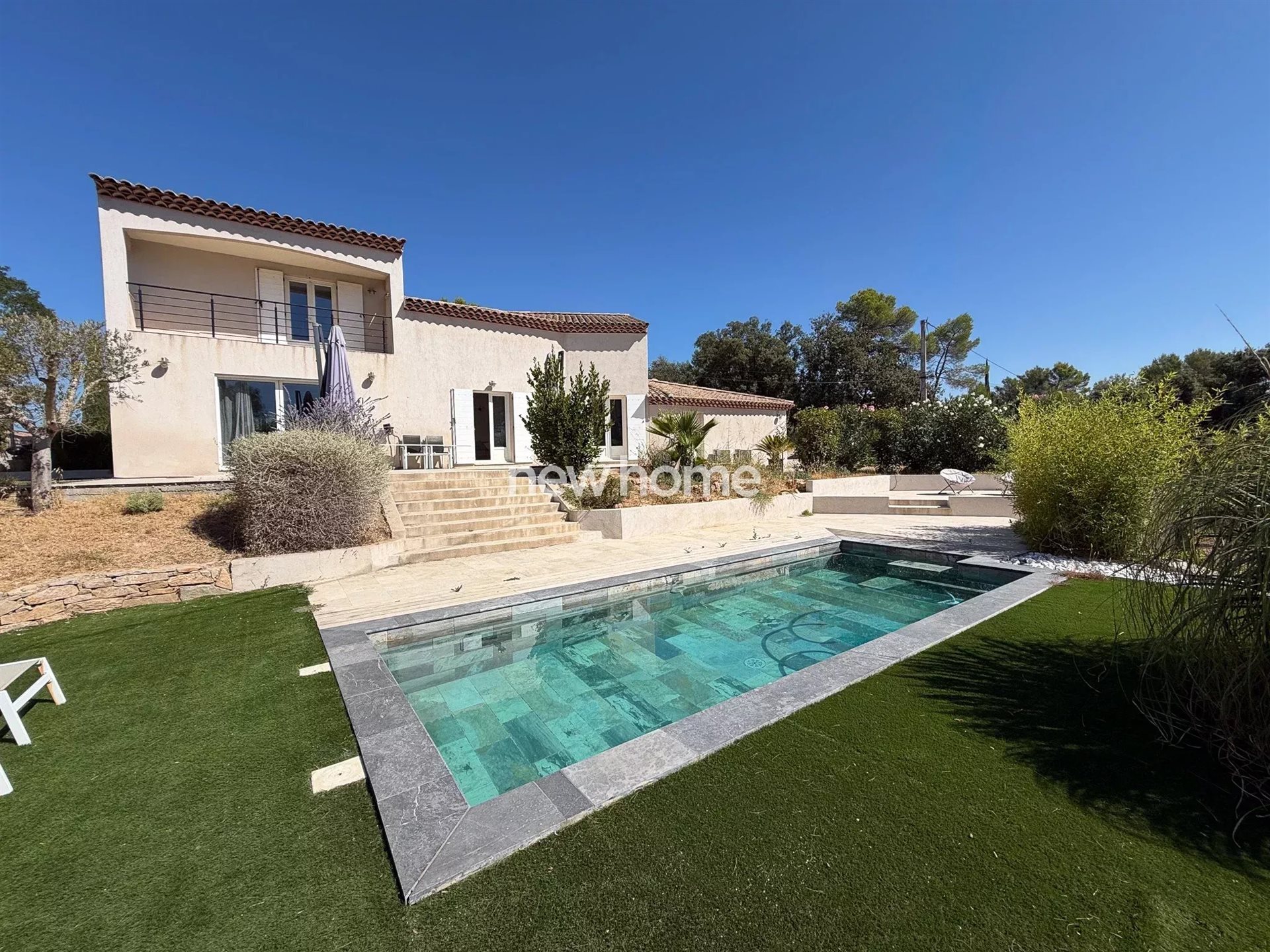 Maison à vendre, 212m², Le Thoronet