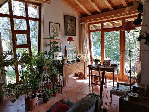 Maison 5 pièces 150 m² · aux Chapelles · 150 m² · 849 000 €