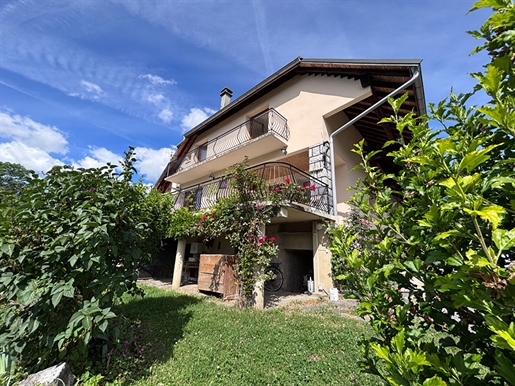 Maison 5 pièces 99 m² · à Mercury · 99 m² · 385 000 €
