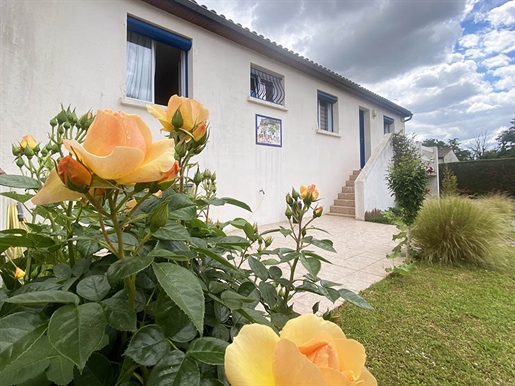 Maison 6 pièces 145 m² · à Saintes · 145 m² · 398 000 €