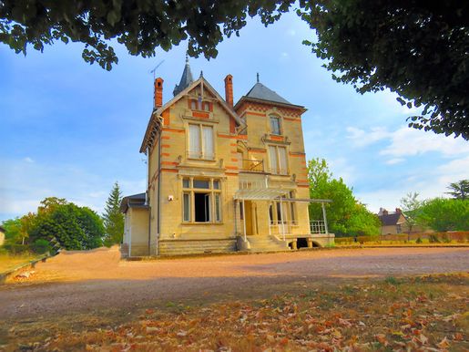 Maison 10 pièces 250 m² · à Dornecy · 250 m² · 498 200 €