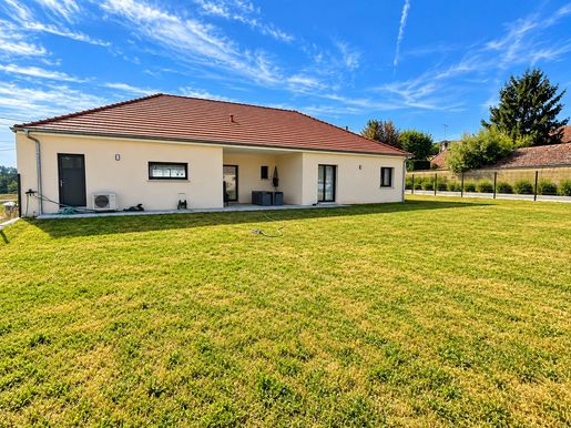 Maison 6 pièces 146 m² · à Montgueux · 146 m² · 309 000 €
