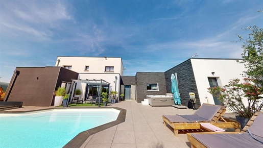 Maison 5 pièces 134 m² · à Ruvigny · 134 m² · 450 000 €