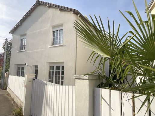 Maison 6 pièces 114 m² · à Les Noës-près-Troyes · 114 m² · 169 500 €