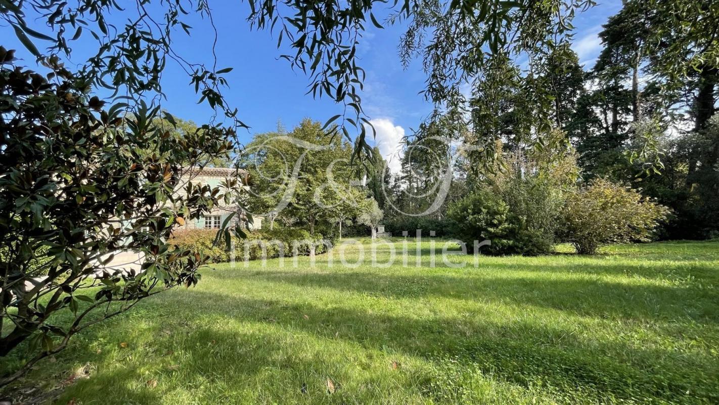 Maison à vendre, 261m², L'Isle-sur-la-Sorgue
