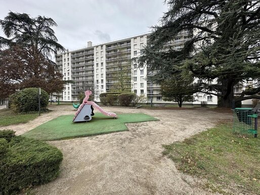 Appartement 4 pièces 68 m² · à Caluire-et-Cuire · 68 m² · 249 000 €